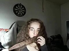 Hair-themed content for fetishists
