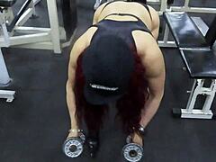 SEE MILF'S POWERFUL WORKOUT