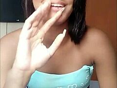 Brazilian Amateur's Tiny Curves Shine