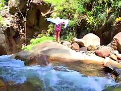 LILYAN'S RIVERSIDE SOLO PLAY
