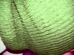 Amateur girl gets facial delight