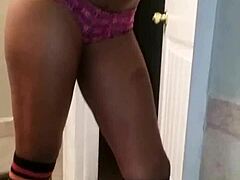 Ebony Queen's Bold Curves