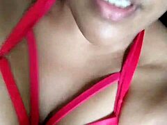latina's intimate solo playtime