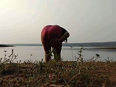 outdoor sex ignites girlfriend's passion