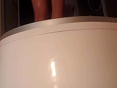 Shower Moments of Fetish Fun
