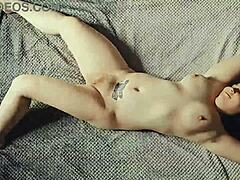 REAL AMATEUR SEDUCTIVE PLAY SESSION