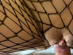 Redhead’s Puffy Panty Fantasy