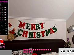 Pretty Woman’s Sultry Webcam Tease