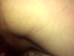 Asian girlfriend's homemade squirt video