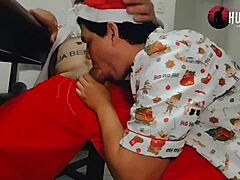 Papai Noel Punishes Twink with Boldness