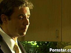 Dominica Leoni in hardcore scene