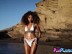 Jossa Novas solo striptease showcase