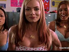 Jaime Pressly in solo action