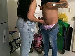 Venezuelan Mall Bang