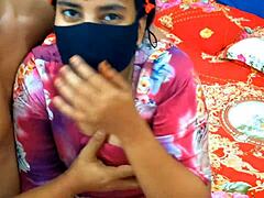 indian couple’s daring homemade romp?
