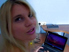 Cheeky Amateur MILF’s Rough Anal in Homemade Clip
