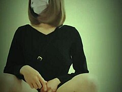 Ladyboy’s Public Cumshot After Solo Play