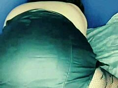 brunette’s teasing ass bounce on thick shaft