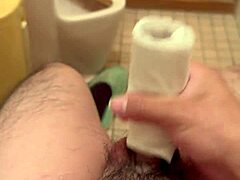 I can't stop watching this Japanese solo amateur getting off in private