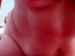 paja y chupada en un masaje caliente