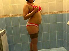 Stunning! Milf’s Hairy Pussy and Beautiful Ass in Solo Action!