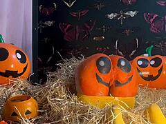 I saw this teen get double creampie at the pumpkin patch.