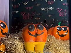 I saw this teen get double creampie at the pumpkin patch.