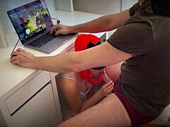 Ginger Girl SUCKED Me While I Played DOTA 2!