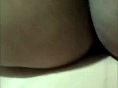 Bokep Indonesia Tante Sange Saat Suaminya Kerja di Sawah