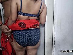 Desi Bhabhi Fucked Hard in Saree, What a Show!