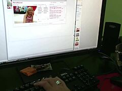 omg, i’m so crazy ‘bout office quickies, can’t stop moanin’...