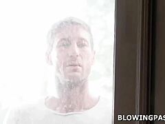 Teen stepdaughter sneaks a steamy blowjob to stepdad in secret
