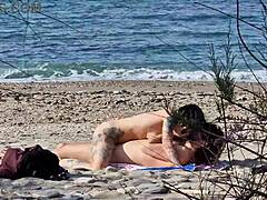 Wow, Beach Sex with Squirting Orgasms at 7:40 and 13:25!