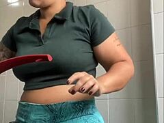 Exhibitionist Flashes Swollen Big Pussy In Public Tease