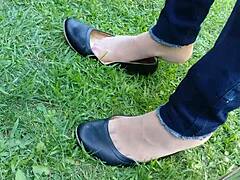 shoeplay and dipping with tan nylons and flats for fetish stockings leggings feet pantyhose toes 😊