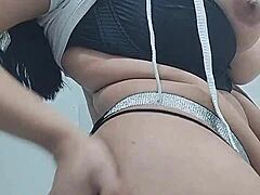 Te gustaria jugar con mis grandes pechos latina homemade solo