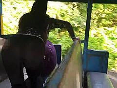 Las nuevas formas de ligar en un bus un desconocido me toca las nalgas mientras viajo al campo a visitar a mi marido yo me puse sucia y terminamos haciendo locuras