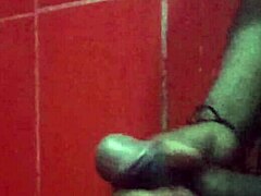 Watching a classmate's photo while relaxing quietly.