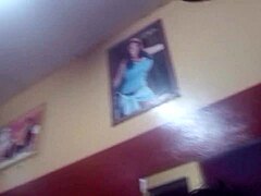 I'm an emo chica who loves mamar verga and getting wild with my pussy