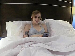 Redhead Teen’s Taboo Pussy Snack After Browser Slip