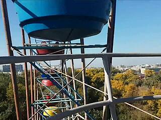 Public Ferris Wheel Dare Unfolds