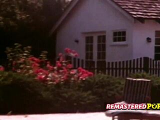what’s with this retro teen spying couple?