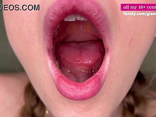 Anal girls seduce with oral skills