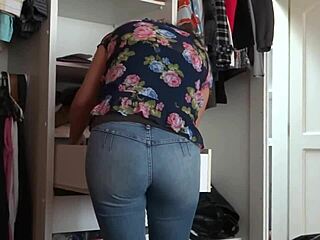 secret glimpse of stepmom’s allure
