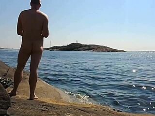 BOLD NUDE FISHING