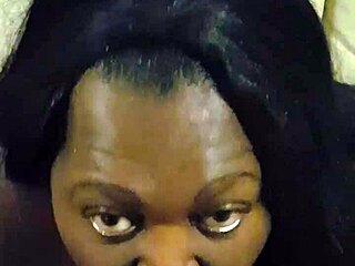 Retro Shemale Sucking for Facial Finish