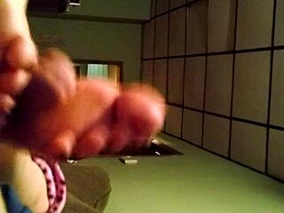 Annette’s Mama Bold Footjob Fetish Unleashed