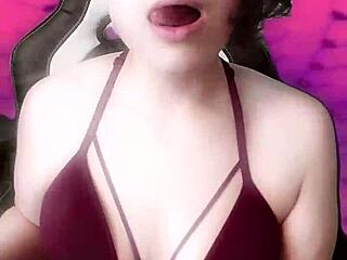 bbw lilkiwwimonster's steamy hot show