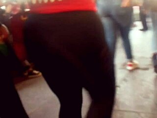 Mexican Milf Masturbates On Street In Tight Culonas Outfit