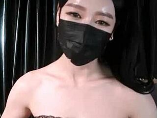 Asian Beauty's Webcam Action Stuns
